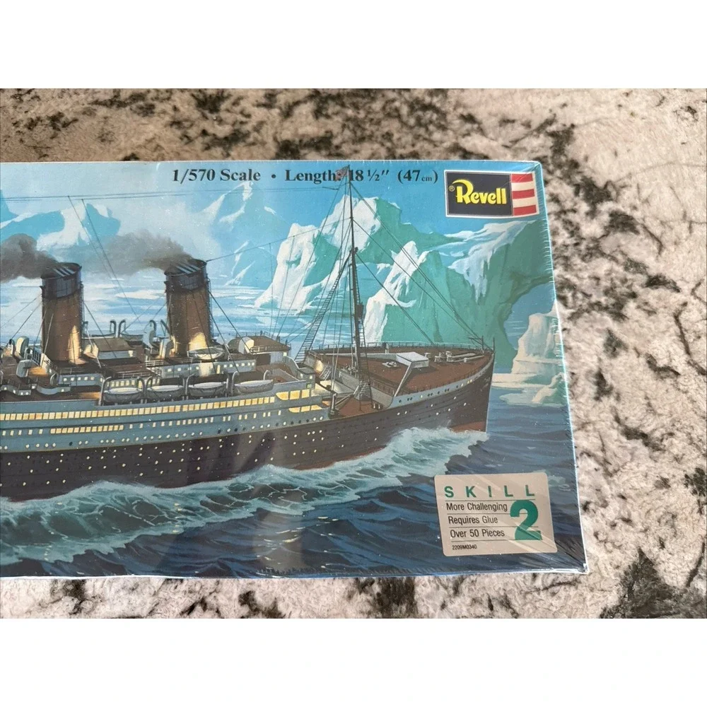 Vintage Revell RMS Titanic Model Kit 1/570 Scale Unassembled 1976 NEW SEALED BOX
